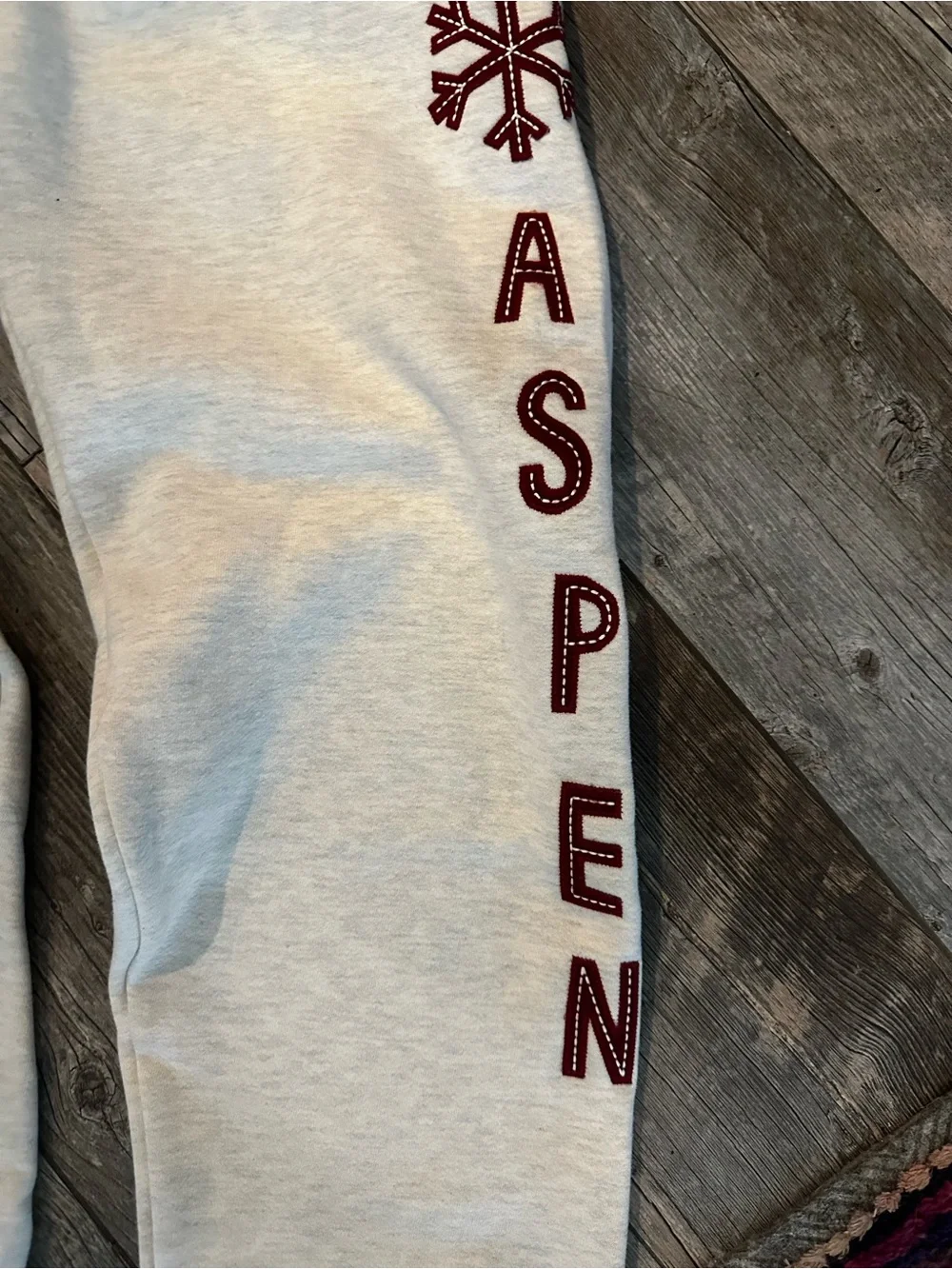 Madhappy Aspen Sweatpants Small - Picture 2 of 5